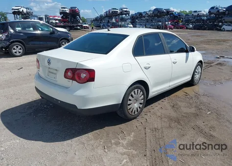 2008 Volkswagen Jetta S z USA, uszkodzony, nr VIN 3VWJM71K28M172957